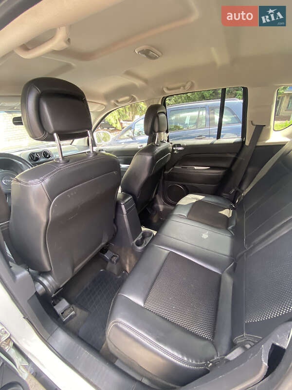 Позашляховик / Кросовер Jeep Compass 2013 в Солоному