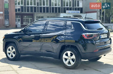 Внедорожник / Кроссовер Jeep Compass 2018 в 
