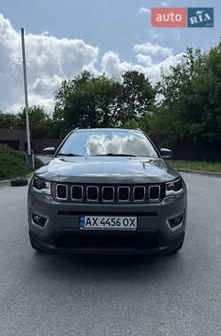 Внедорожник / Кроссовер Jeep Compass 2019 в 