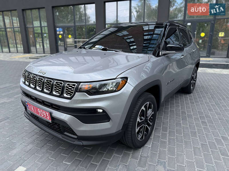 Внедорожник / Кроссовер Jeep Compass 2022 в 