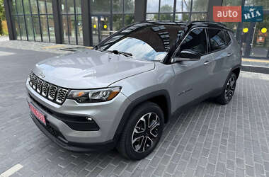 Внедорожник / Кроссовер Jeep Compass 2022 в 