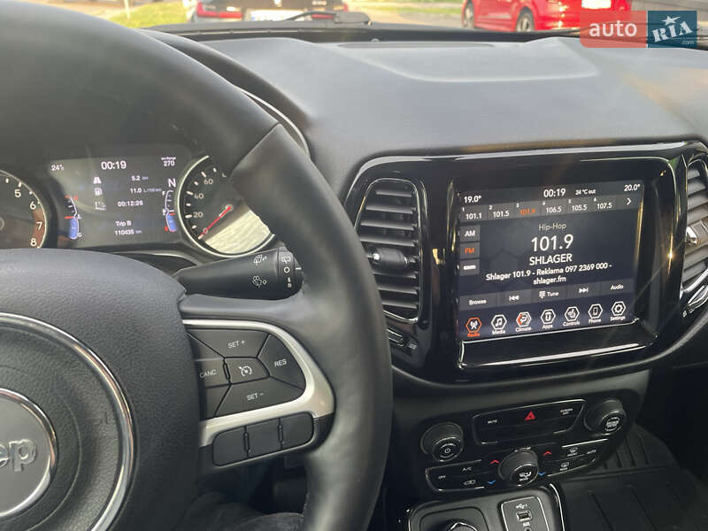 Внедорожник / Кроссовер Jeep Compass 2019 в Киеве