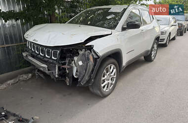 Внедорожник / Кроссовер Jeep Compass 2021 в Киеве