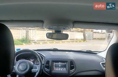 Внедорожник / Кроссовер Jeep Compass 2019 в 