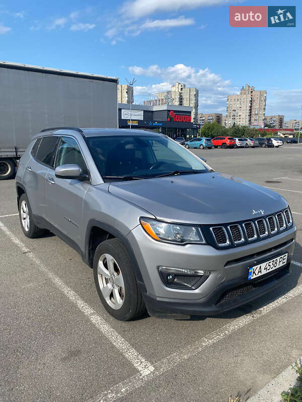 Внедорожник / Кроссовер Jeep Compass 2019 в Киеве