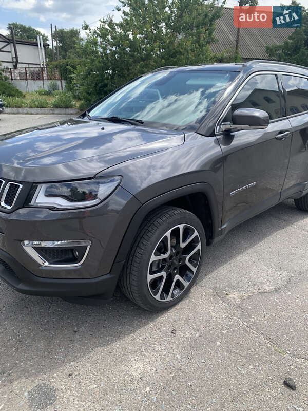 Внедорожник / Кроссовер Jeep Compass 2017 в Березане