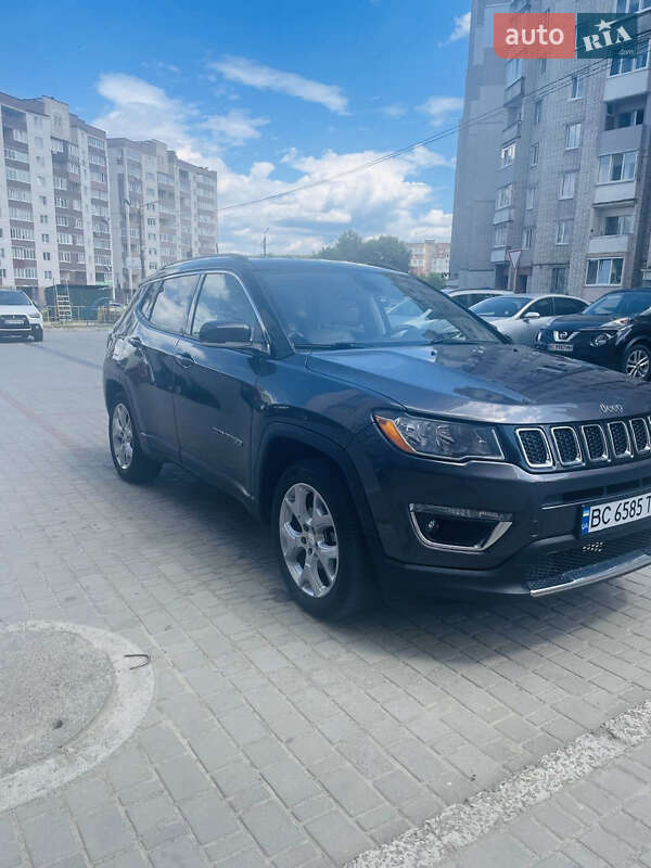 Внедорожник / Кроссовер Jeep Compass 2020 в Новояворовске