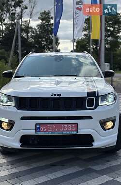 Внедорожник / Кроссовер Jeep Compass 2020 в 