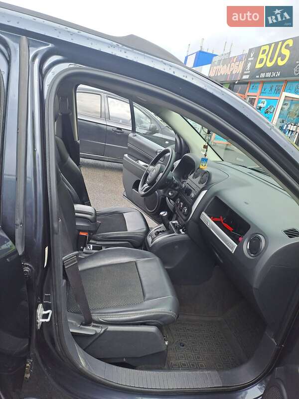 Внедорожник / Кроссовер Jeep Compass 2014 в Киеве