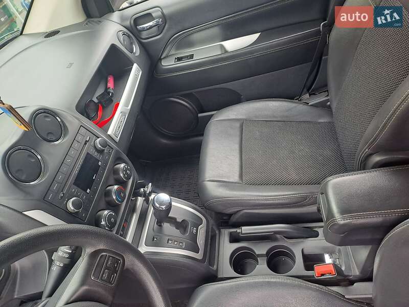 Внедорожник / Кроссовер Jeep Compass 2014 в Киеве