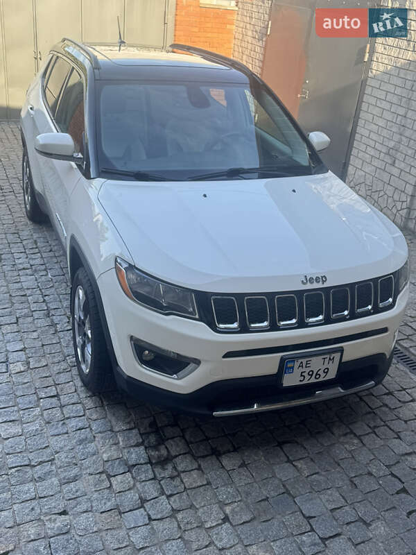 Внедорожник / Кроссовер Jeep Compass 2017 в Днепре