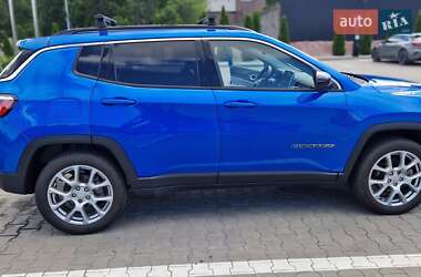 Внедорожник / Кроссовер Jeep Compass 2022 в 