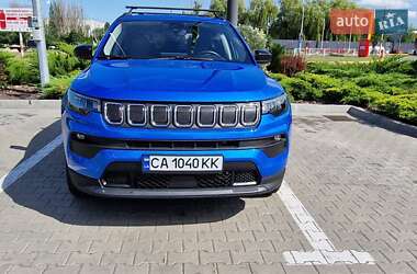 Внедорожник / Кроссовер Jeep Compass 2022 в 