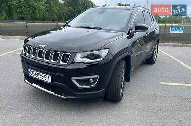 Внедорожник / Кроссовер Jeep Compass 2018 в 
