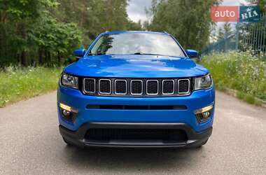Внедорожник / Кроссовер Jeep Compass 2018 в 
