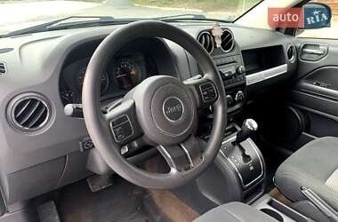 Внедорожник / Кроссовер Jeep Compass 2014 в 