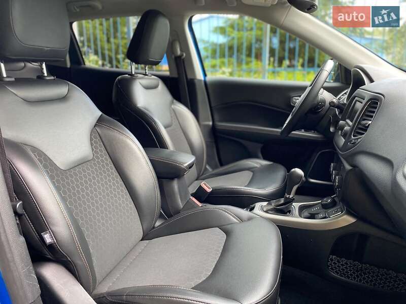 Внедорожник / Кроссовер Jeep Compass 2018 в Киеве