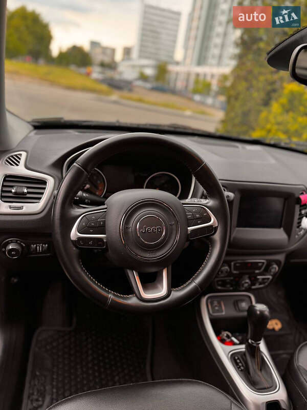 Внедорожник / Кроссовер Jeep Compass 2017 в Львове