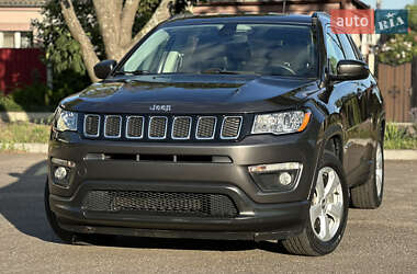 Внедорожник / Кроссовер Jeep Compass 2019 в 
