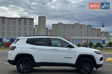 Внедорожник / Кроссовер Jeep Compass 2022 в 
