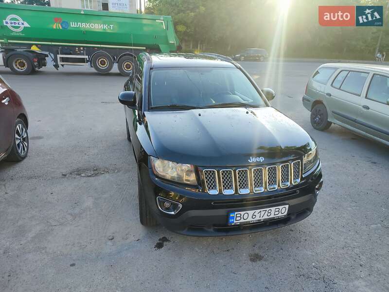 Внедорожник / Кроссовер Jeep Compass 2014 в Тернополе