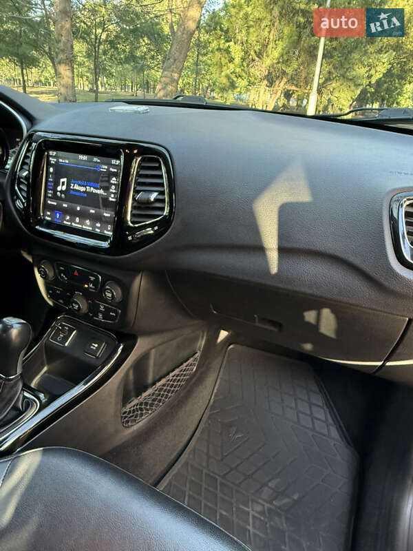 Внедорожник / Кроссовер Jeep Compass 2018 в Никополе