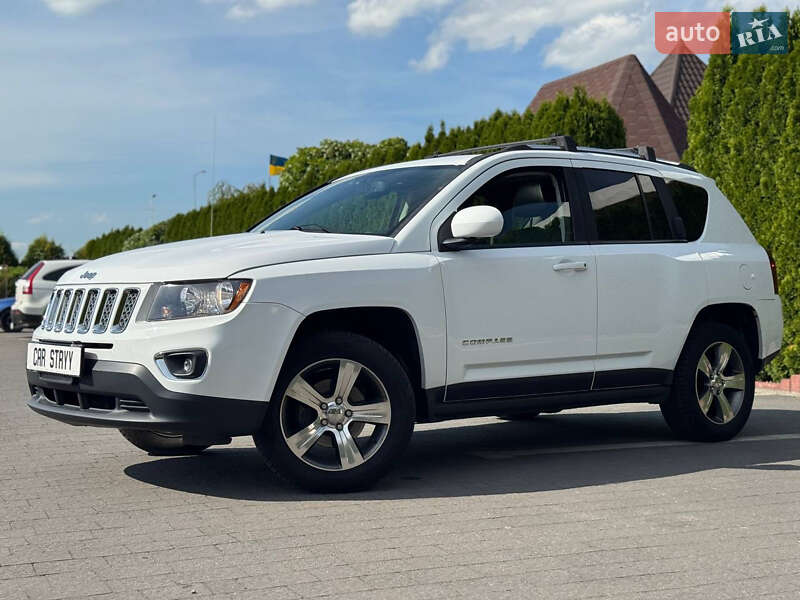 Внедорожник / Кроссовер Jeep Compass 2015 в Стрые