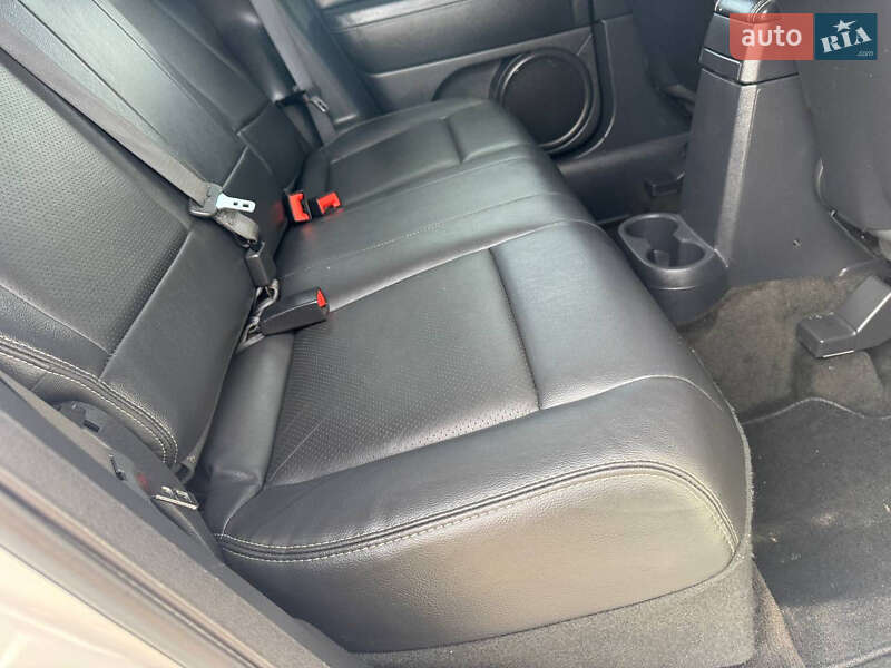 Внедорожник / Кроссовер Jeep Compass 2015 в Стрые