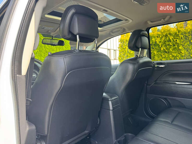 Внедорожник / Кроссовер Jeep Compass 2015 в Стрые