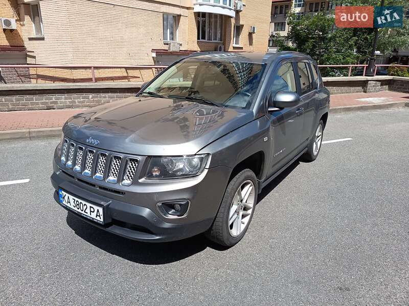 Внедорожник / Кроссовер Jeep Compass 2013 в Киеве фото 4 Внедорожник / Кроссовер Jeep Compass 2013 в Киеве