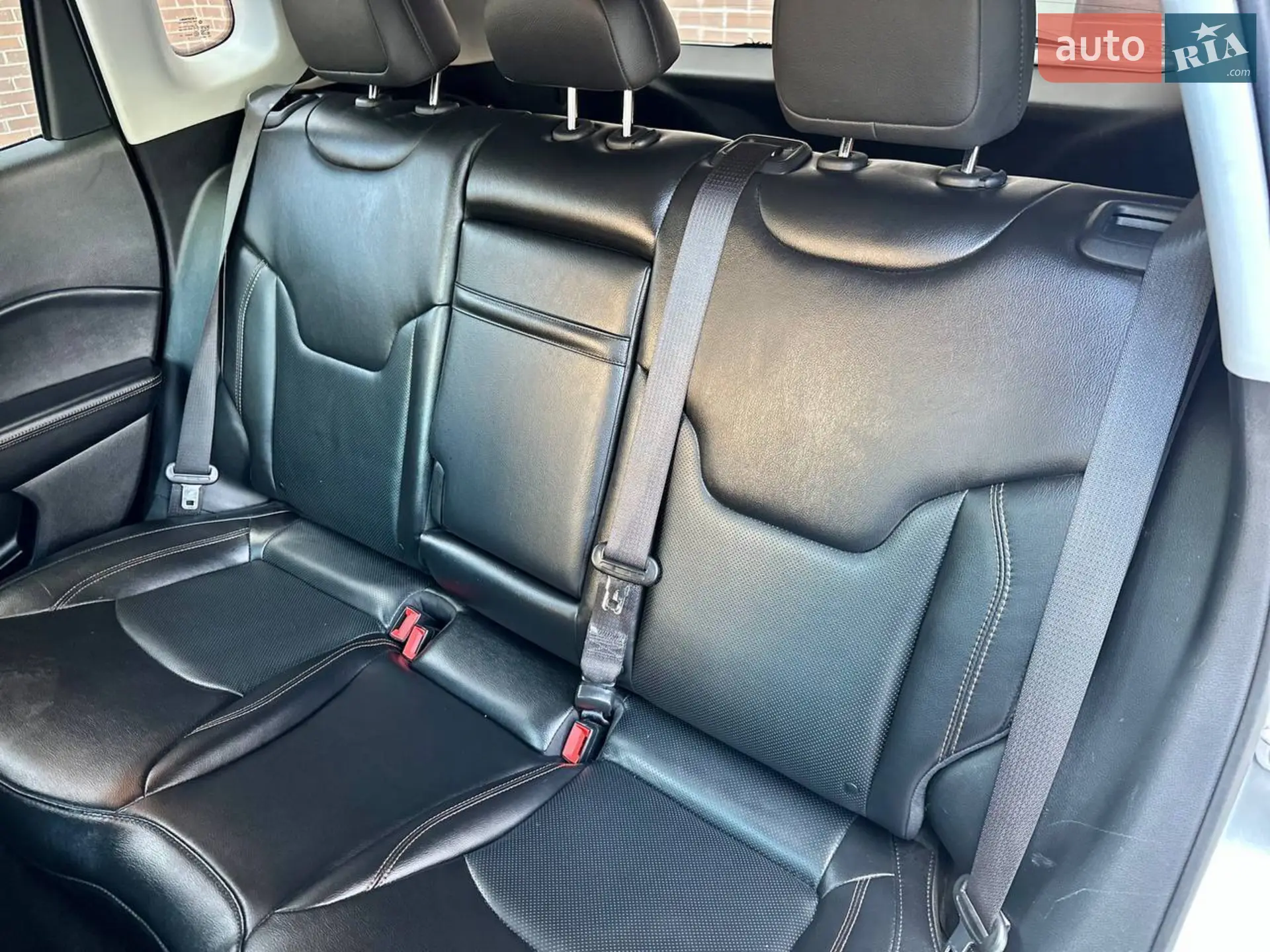 2019 Jeep Compass - мініатюра 16