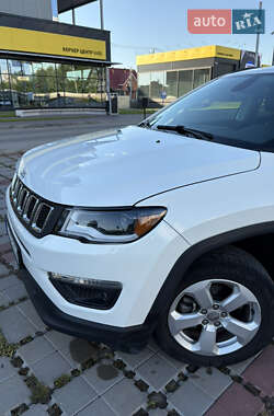 Внедорожник / Кроссовер Jeep Compass 2019 в 