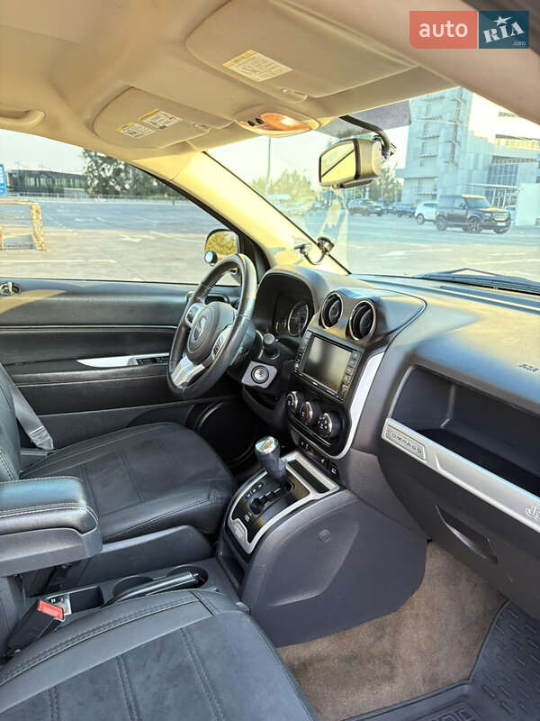 Позашляховик / Кросовер Jeep Compass 2016 в Києві