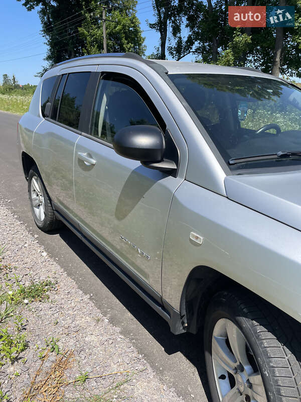 Внедорожник / Кроссовер Jeep Compass 2011 в Львове