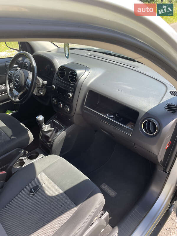 Внедорожник / Кроссовер Jeep Compass 2011 в Львове