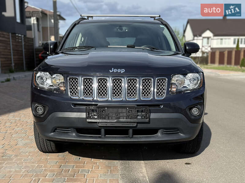 Внедорожник / Кроссовер Jeep Compass 2014 в Киеве