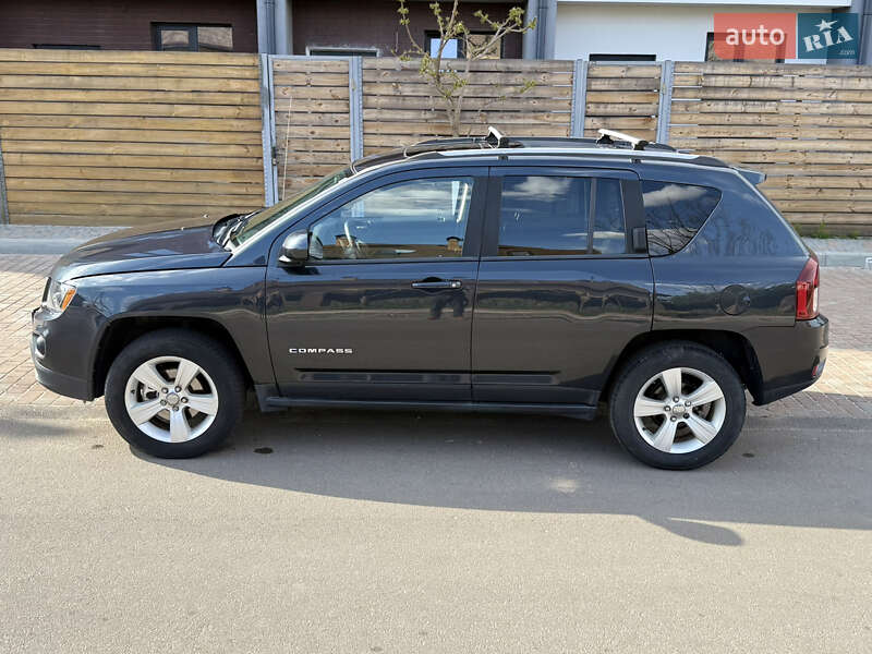 Внедорожник / Кроссовер Jeep Compass 2014 в Киеве