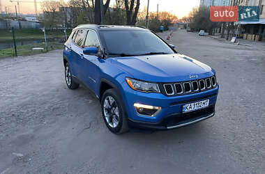 Внедорожник / Кроссовер Jeep Compass 2017 в 