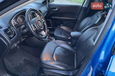 Внедорожник / Кроссовер Jeep Compass 2017 в 