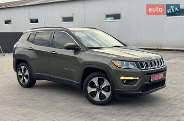 Внедорожник / Кроссовер Jeep Compass 2017 в Калуше
