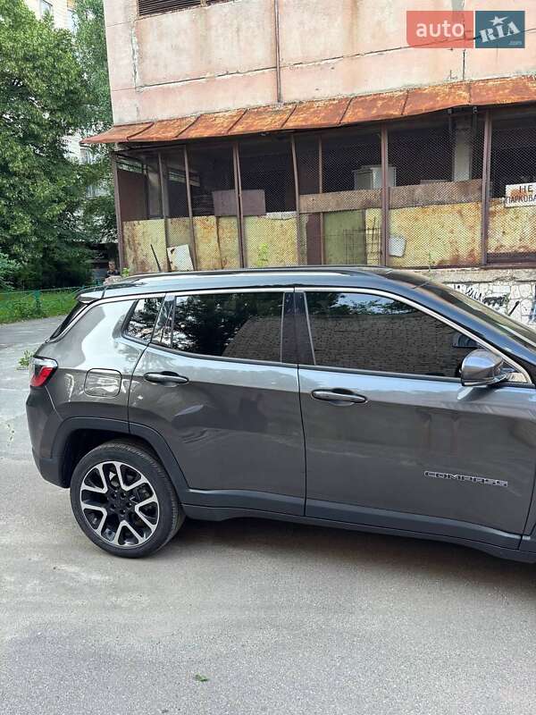 Внедорожник / Кроссовер Jeep Compass 2019 в Киеве