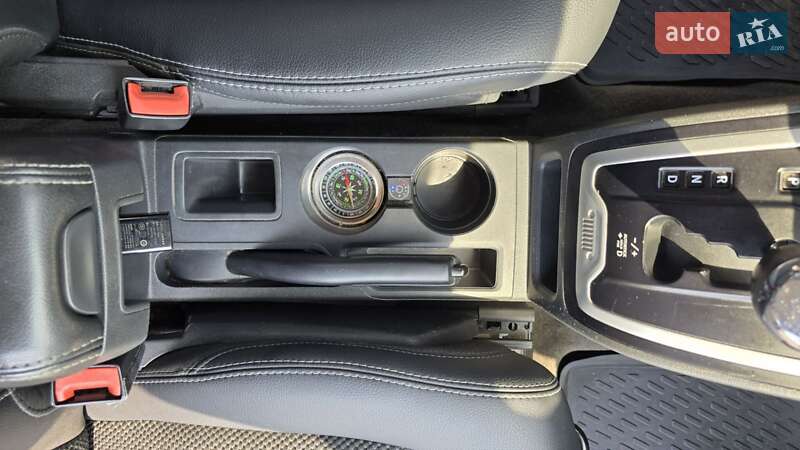 Внедорожник / Кроссовер Jeep Compass 2015 в Киеве