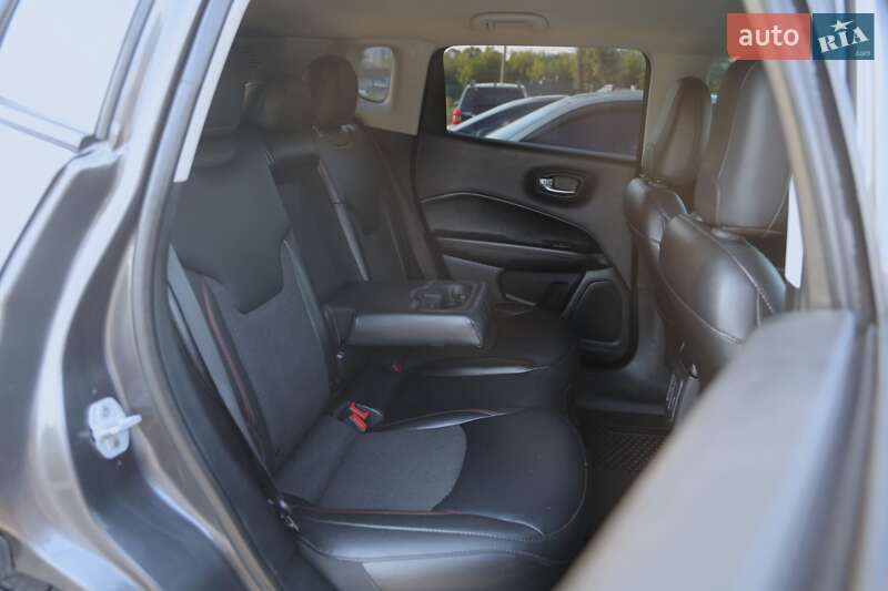 Внедорожник / Кроссовер Jeep Compass 2019 в Харькове