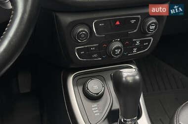 Внедорожник / Кроссовер Jeep Compass 2017 в 