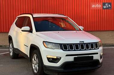Внедорожник / Кроссовер Jeep Compass 2017 в 
