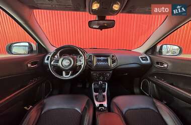 Внедорожник / Кроссовер Jeep Compass 2017 в 