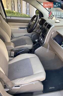 Внедорожник / Кроссовер Jeep Compass 2007 в 