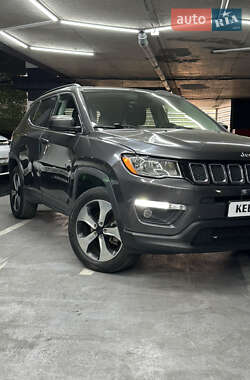 Внедорожник / Кроссовер Jeep Compass 2017 в 