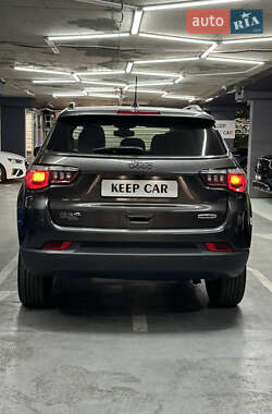 Внедорожник / Кроссовер Jeep Compass 2017 в 