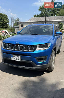 Позашляховик / Кросовер Jeep Compass 2017 в 